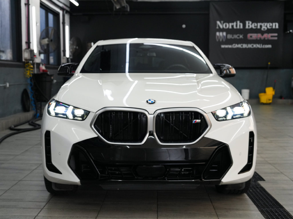 Used 2025 BMW X6 M60i w/ Parking Assistance Package AWD/4WD image 2