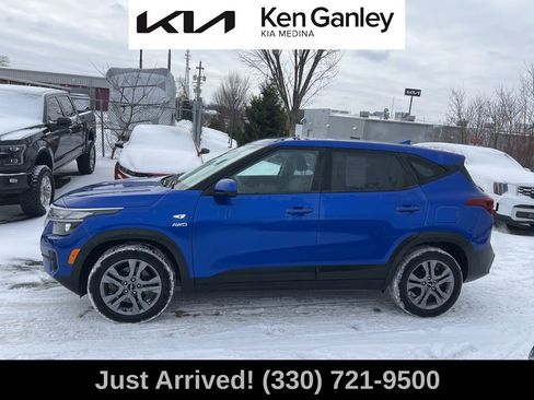 Certified 2023 Kia Seltos LX image 8