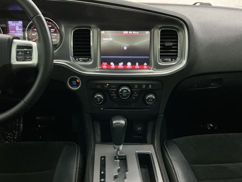 Used 2011 Dodge Charger R/T RWD image 30