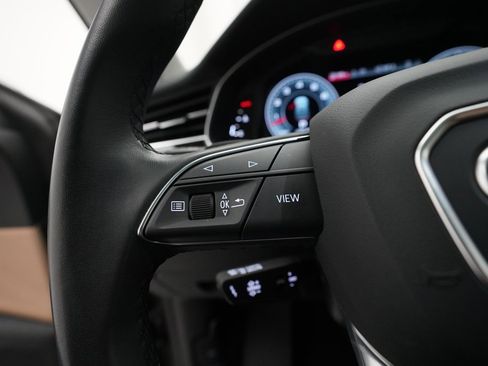 Used 2023 Audi Q8 Prestige image 18