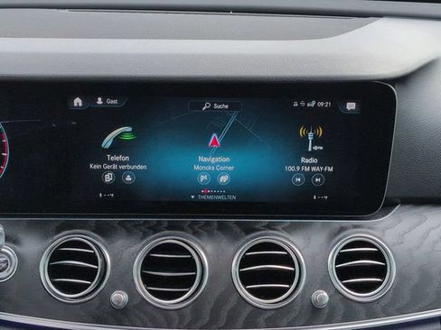Used 2021 Mercedes-Benz E 350 Sedan image 17