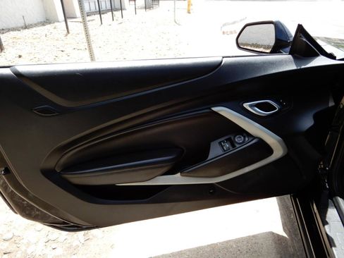 Used 2019 Chevrolet Camaro SS RWD image 18