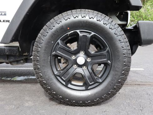 Used 2011 Jeep Wrangler Sport image 39