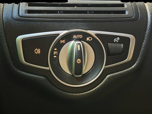 Used 2023 Mercedes-Benz GLC 300 4MATIC Coupe image 26
