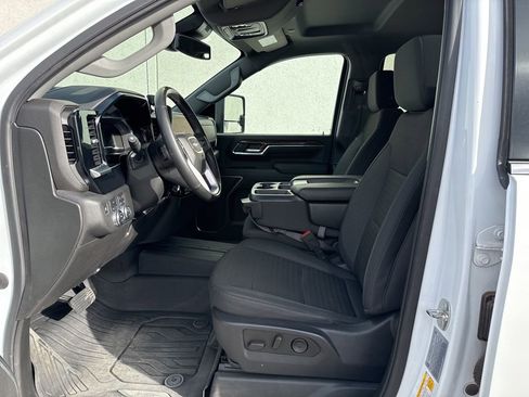 Used 2024 GMC Sierra 3500 SLE image 11