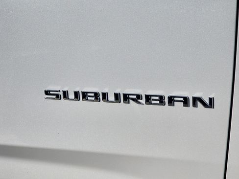 New 2026 Chevrolet Suburban High Country image 7