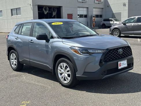 Certified 2025 Toyota Corolla Cross L AWD/4WD image 1