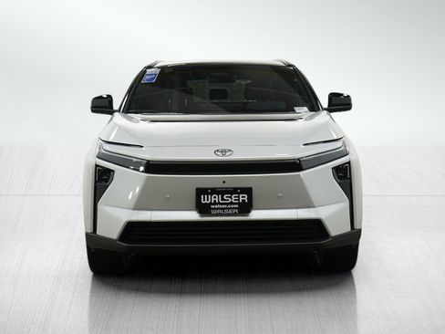 Used 2026 Toyota bZ AWD/4WD image 8