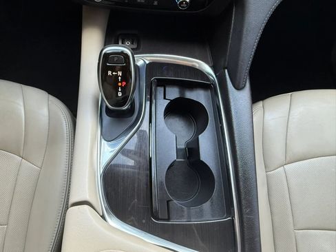 Used 2018 Buick Enclave Essence FWD image 53