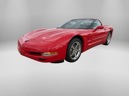 Used 2002 Chevrolet Corvette Coupe w/ Preferred Equipment Group2 RWD image 1