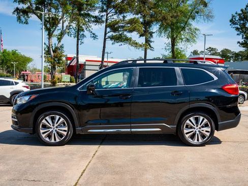 Certified 2022 Subaru Ascent Limited w/ Technology Package image 2