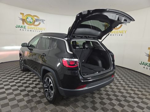 Certified 2022 Jeep Compass Limited AWD/4WD image 32