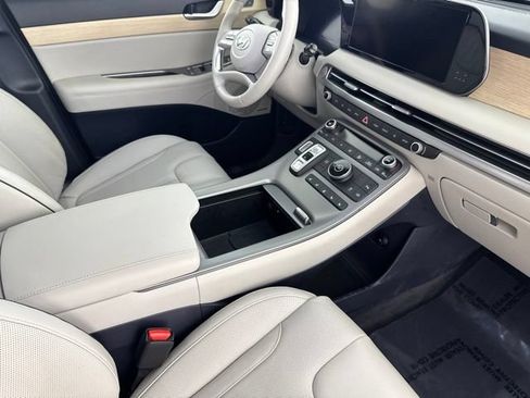 Used 2023 Hyundai Palisade Limited w/ Cargo Package FWD image 23