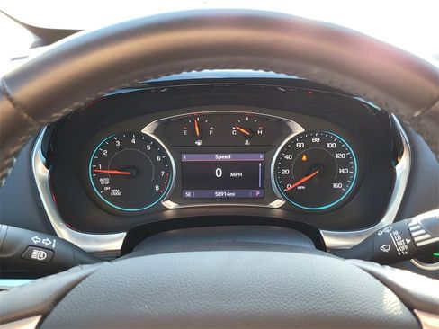 Used 2022 Chevrolet Traverse LT image 24