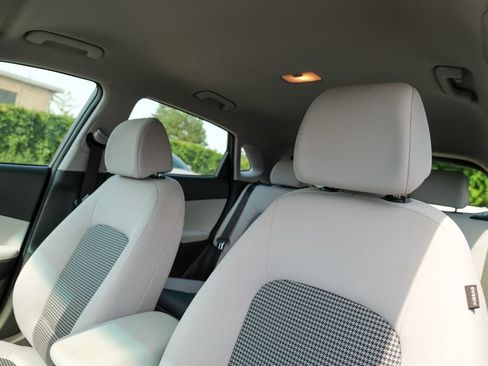 Used 2023 Hyundai Kona SE FWD image 23