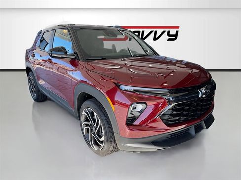 Used 2025 Chevrolet TrailBlazer RS image 1