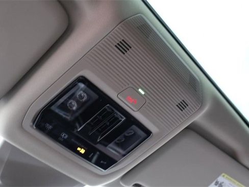 New 2026 Volkswagen Atlas SEL Premium R-Line image 22