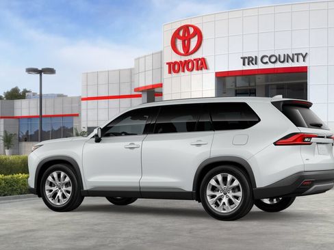 New 2026 Toyota Grand Highlander AWD image 5