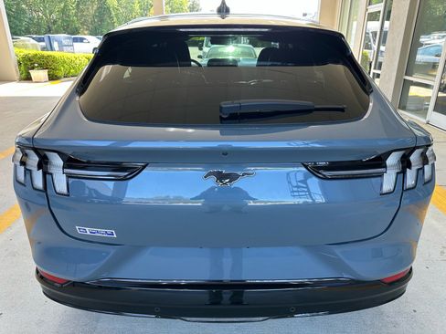 Used 2024 Ford Mustang Mach-E Premium image 12