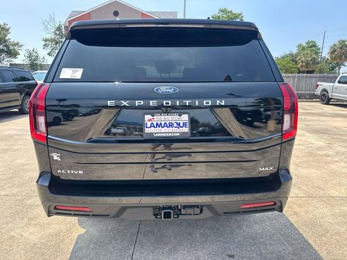 New 2026 Ford Expedition Max Active RWD image 5