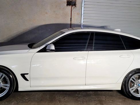 Used 2015 BMW 328i Gran Turismo xDrive image 9