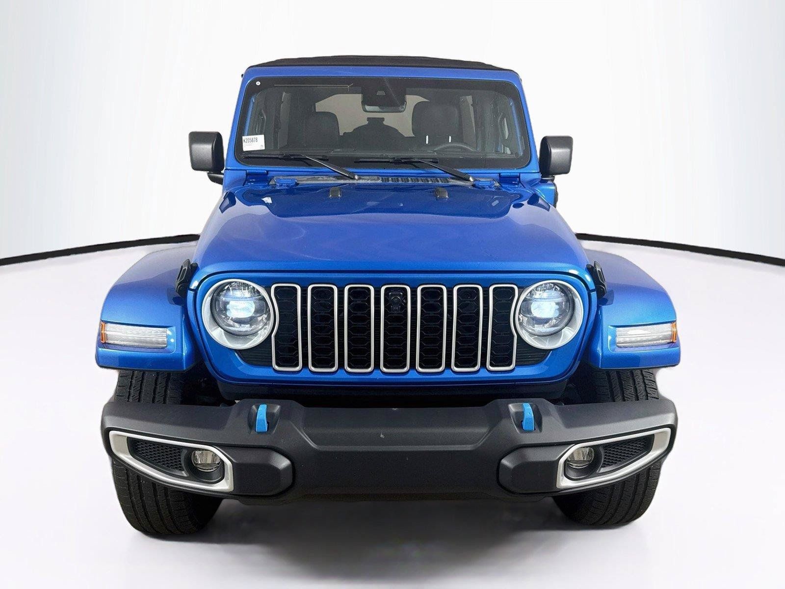 Used 2024 Jeep Wrangler Unlimited Sahara w/ Technology Group AWD/4WD image 10
