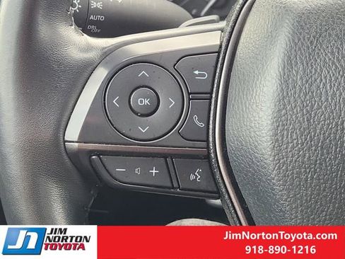 Used 2024 Toyota Camry SE w/ Cold Weather Package image 29