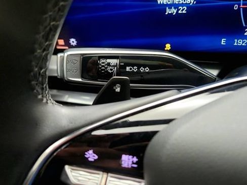 Used 2024 Cadillac Lyriq Luxury AWD/4WD image 60