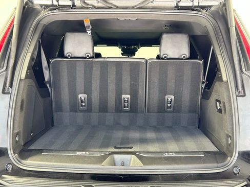 Used 2022 Cadillac Escalade ESV Premium Luxury image 15