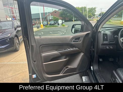 Used 2017 GMC Canyon SLT w/ Driver Alert Package AWD/4WD image 12