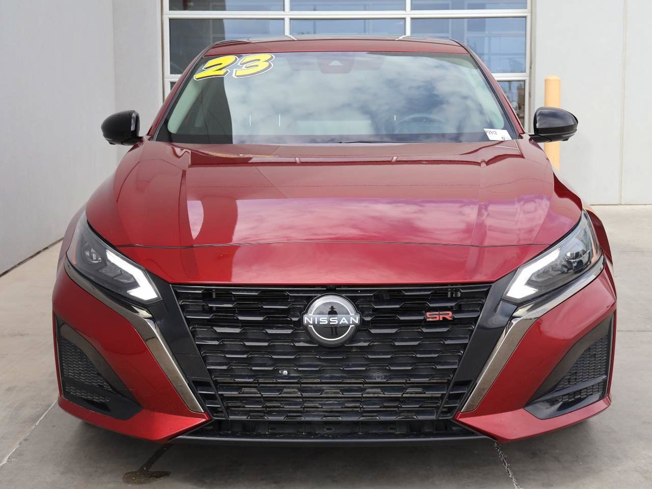 Used 2023 Nissan Altima 2.0 SR FWD image 4