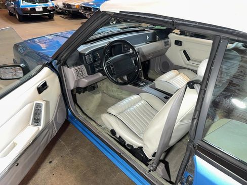 Used 1991 Ford Mustang LX RWD image 13