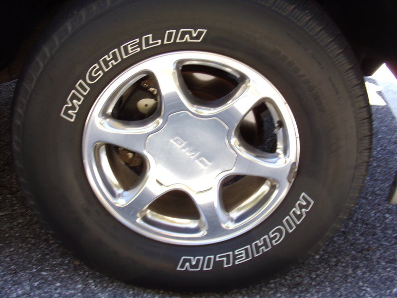 Used 2004 GMC Sierra 1500 Denali AWD/4WD image 12