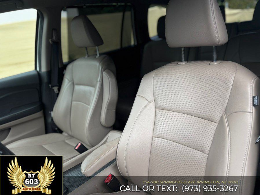 Used 2019 Honda Pilot Elite image 22