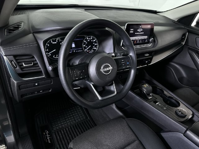 Used 2024 Nissan Rogue SV AWD/4WD image 10