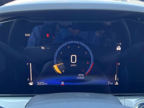 New 2026 Chevrolet Trax LT w/ Sunroof Package image 27