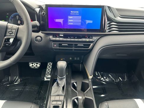 New 2026 Toyota Camry Hybrid image 12