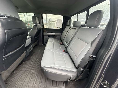 Used 2022 Ford F150 Lariat w/ Trailer Tow Package image 22