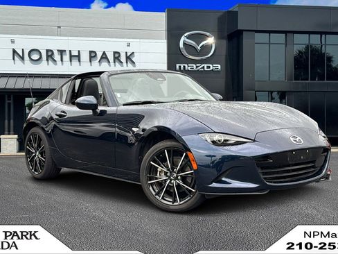 Used 2025 MAZDA MX-5 Miata RF Grand Touring RWD image 1