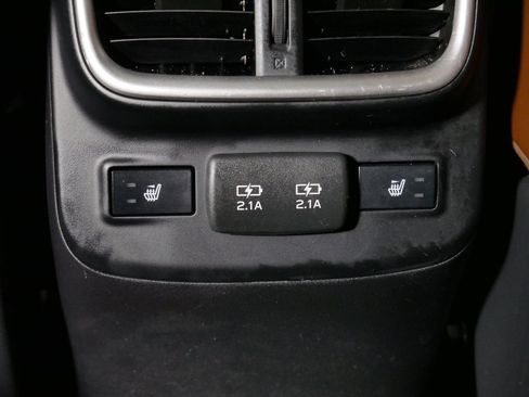 Used 2021 Subaru Outback Touring AWD/4WD image 21