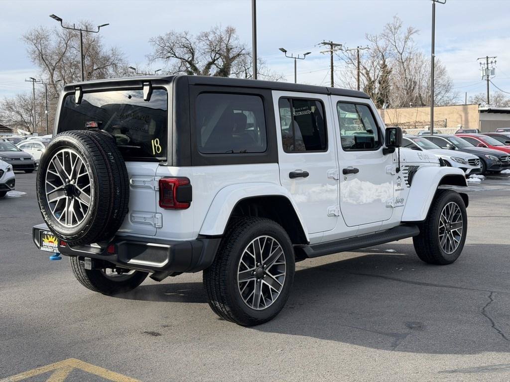 Used 2023 Jeep Wrangler Unlimited Sahara w/ Cold Weather Group AWD/4WD image 7