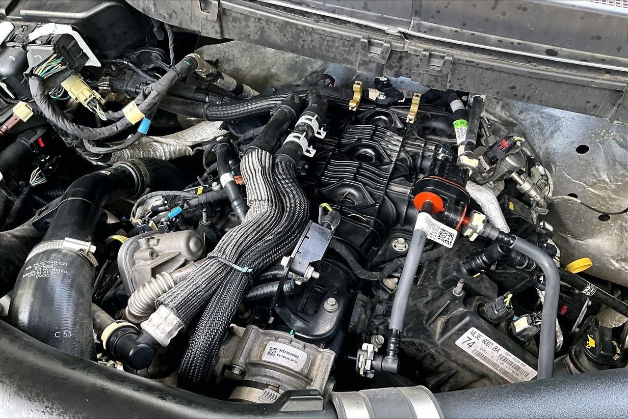 Used 2021 Ford F150 Lariat w/ Equipment Group 502A High AWD/4WD image 30