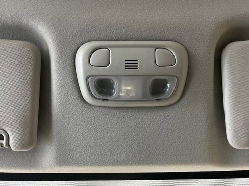 Used 2013 Subaru Impreza 2.0i Sport Premium image 93