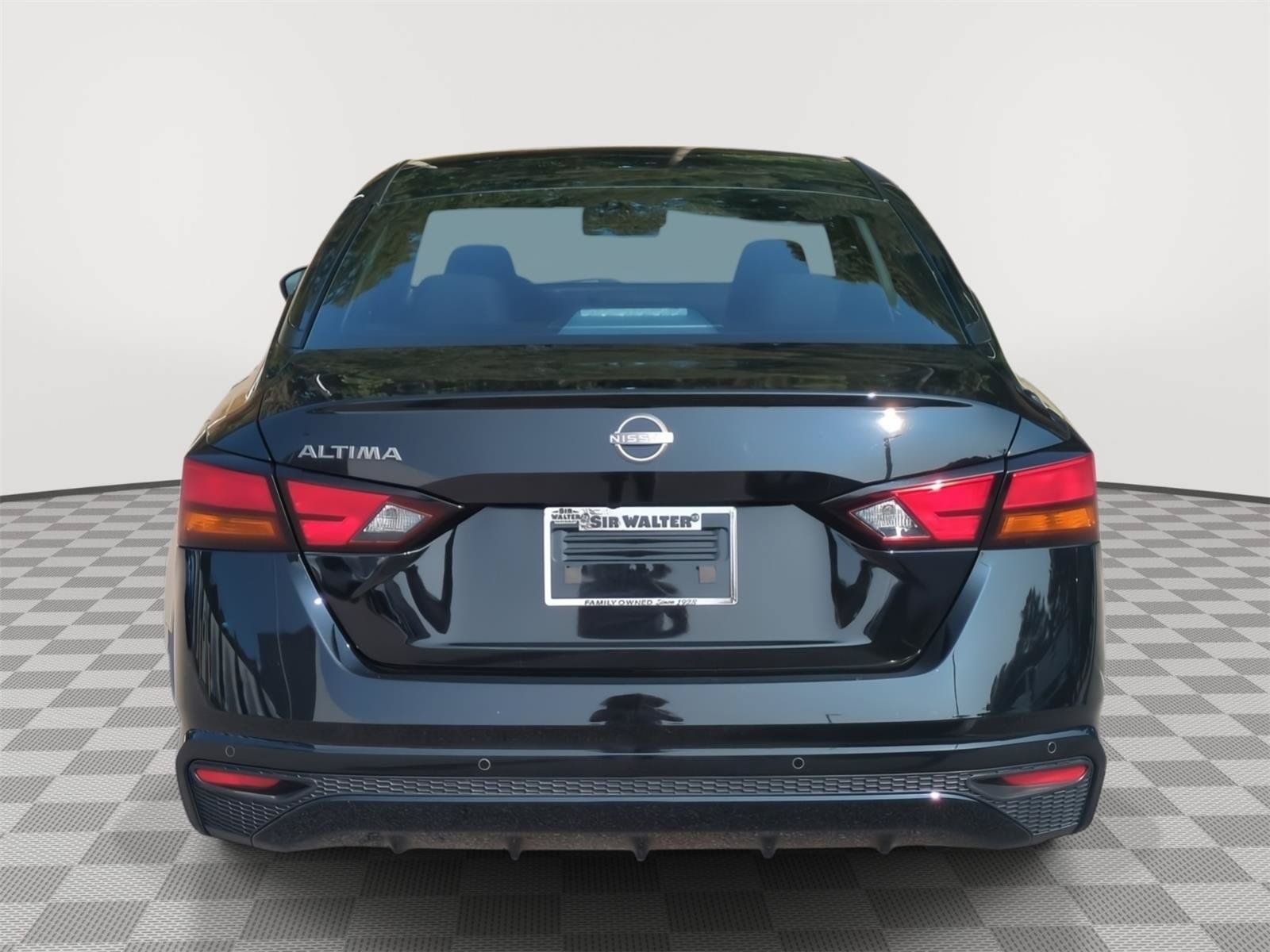 Used 2024 Nissan Altima 2.5 S FWD image 8