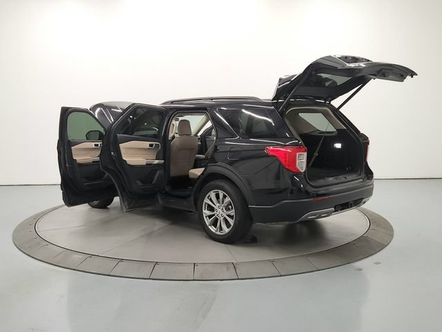 Used 2023 Ford Explorer XLT w/ Equipment Group 202A RWD image 14
