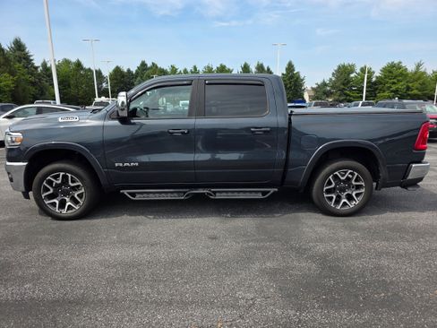Used 2025 RAM 1500 Laramie AWD/4WD image 2