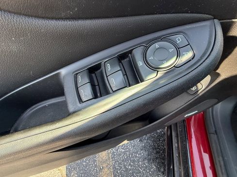 Used 2018 Chevrolet Volt Premier w/ Driver Confidence Package image 15