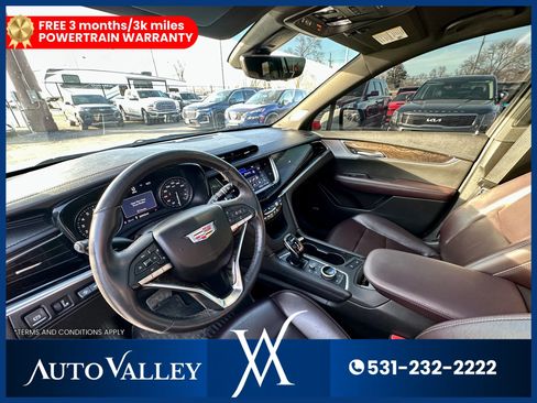 Used 2022 Cadillac XT6 Premium Luxury w/ Technology Package image 17