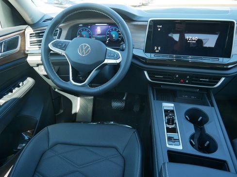 New 2026 Volkswagen Atlas SE AWD/4WD image 7