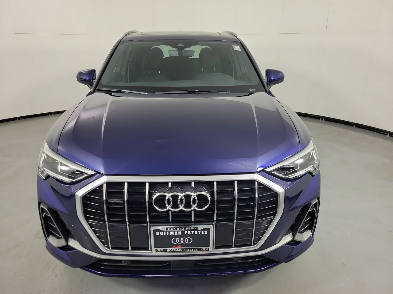 Used 2025 Audi Q3 2.0T Premium w/ Convenience Package AWD/4WD image 3
